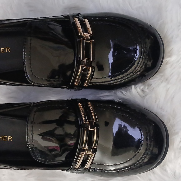 Marc Fisher Glossy Black Grannycore  Chunky Heel Loafers with Chain Accent - Picture 2 of 16